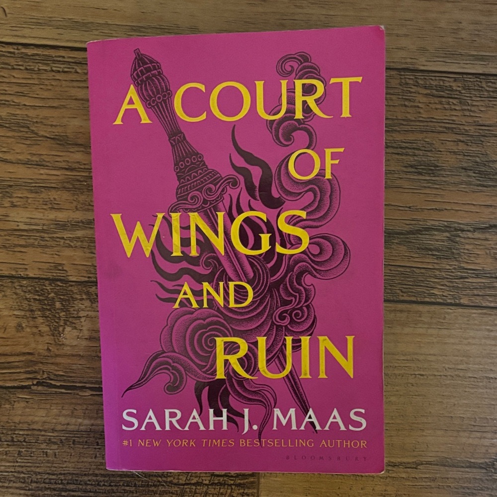 A Court of Wings and Ruin soft cover